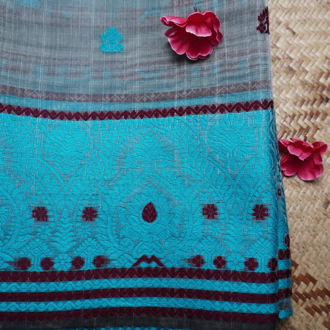 Pure Nuni | Lite Grey color | Handloom | Blouse and Poti(border) is included.